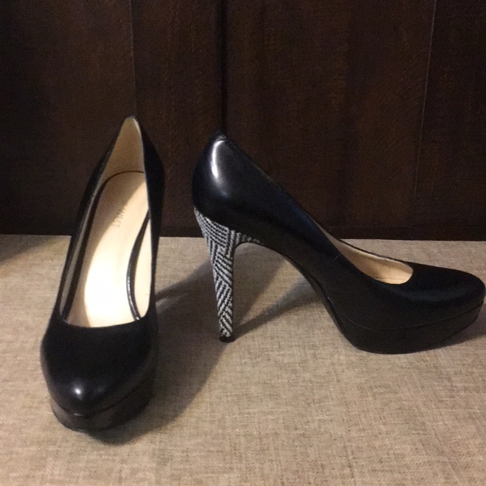 Nine West black pumps with checkered heels